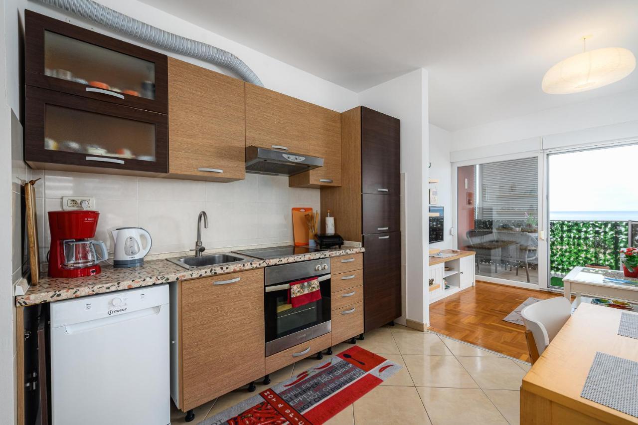 Apartment Ares 13 In Umag Center Buitenkant foto