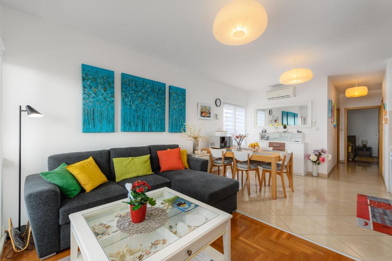 Apartment Ares 13 In Umag Center Buitenkant foto