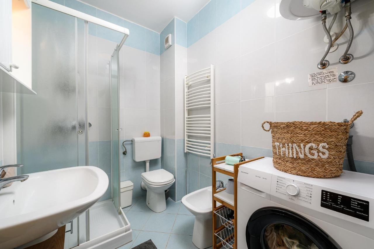 Apartment Ares 13 In Umag Center Buitenkant foto